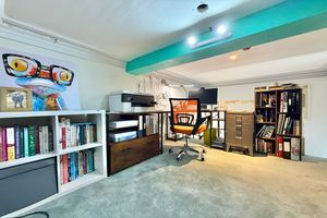 Mezzanine Level/Study- click for photo gallery